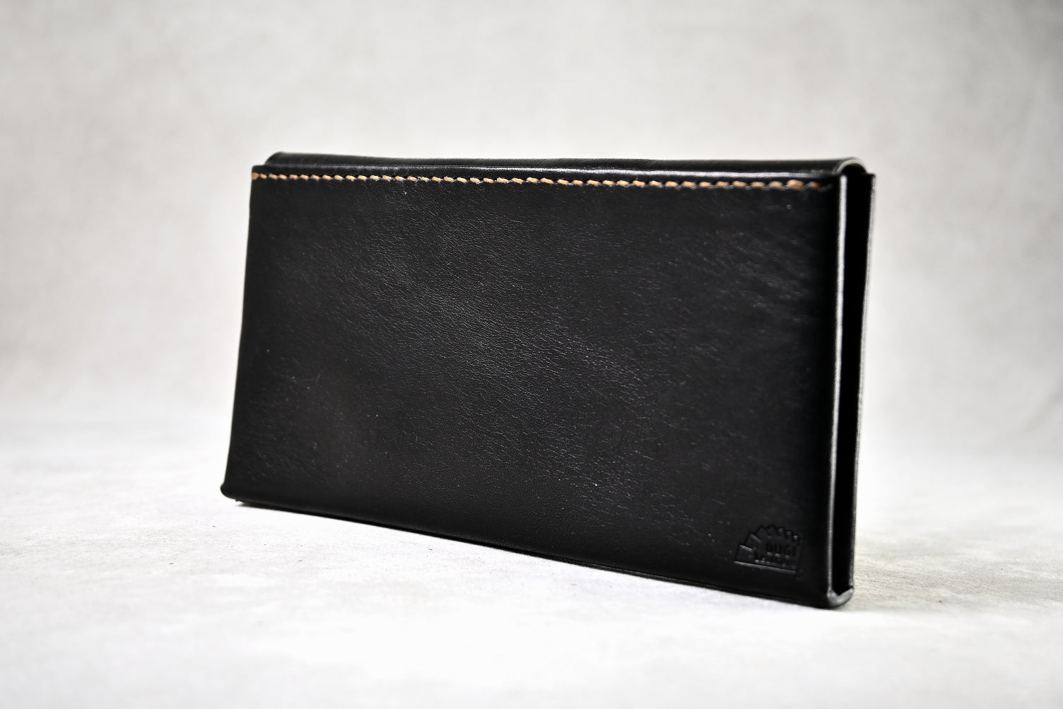 8551 コンパクト長財布｜新しい開き方のL字｜OUGI Leathers