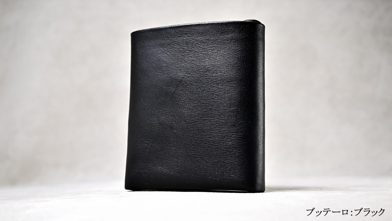 8563 コンパクト二つ折り財布｜お札やカードを好きな配置で｜OUGI Leathers