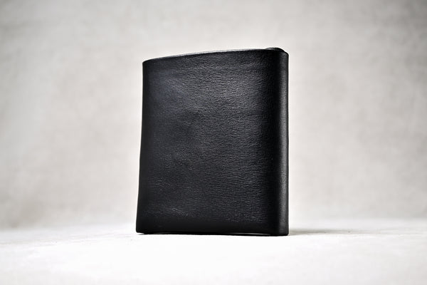 8563 コンパクト二つ折り財布