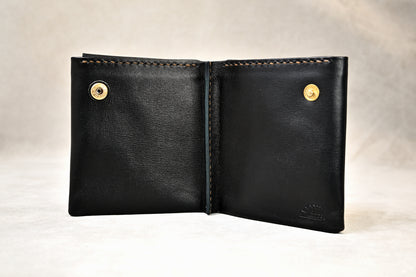 8563 コンパクト二つ折り財布